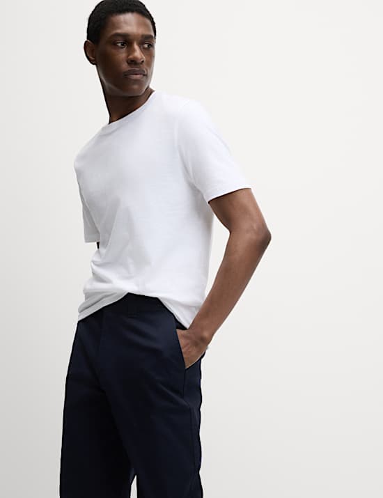 T-shirt van zuiver katoen met ronde hals en slanke pasvorm