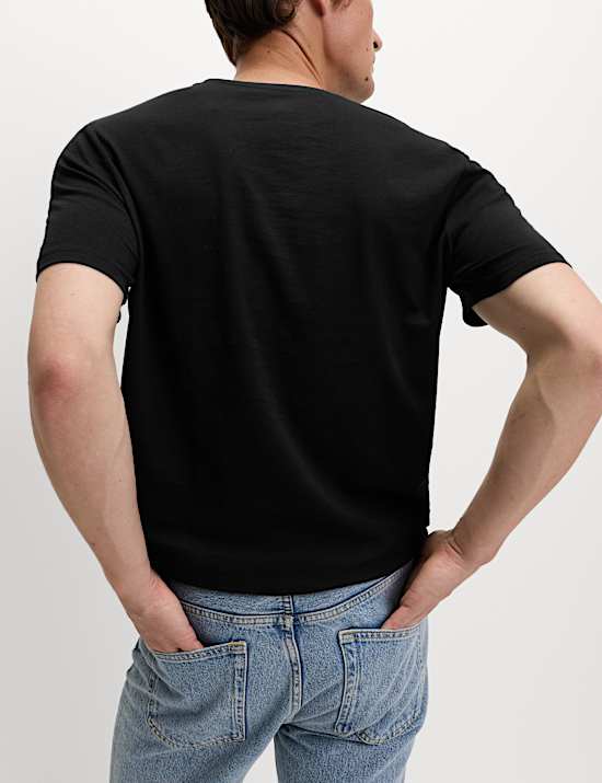 T-shirt van zuiver katoen met V-hals