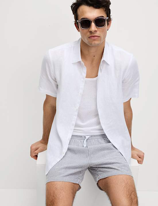 Pruhovan&eacute; koupac&iacute; &scaron;ortky z materi&aacute;lu seersucker s vysok&yacute;m pod&iacute;lem bavlny