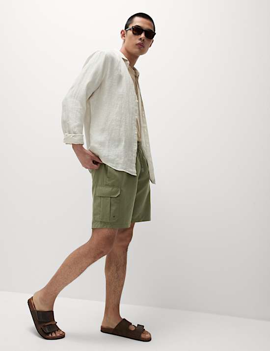 Dłuższe szybkoschnące szorty kąpielowe