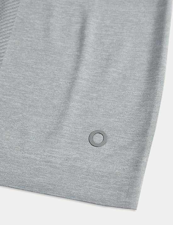 גופייה ללא שרוולים