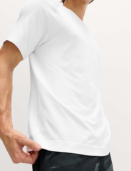 Seam Free Sports T-Shirt