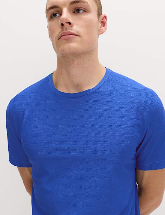 Activewear Jacquard Mesh Stripe T-Shirt