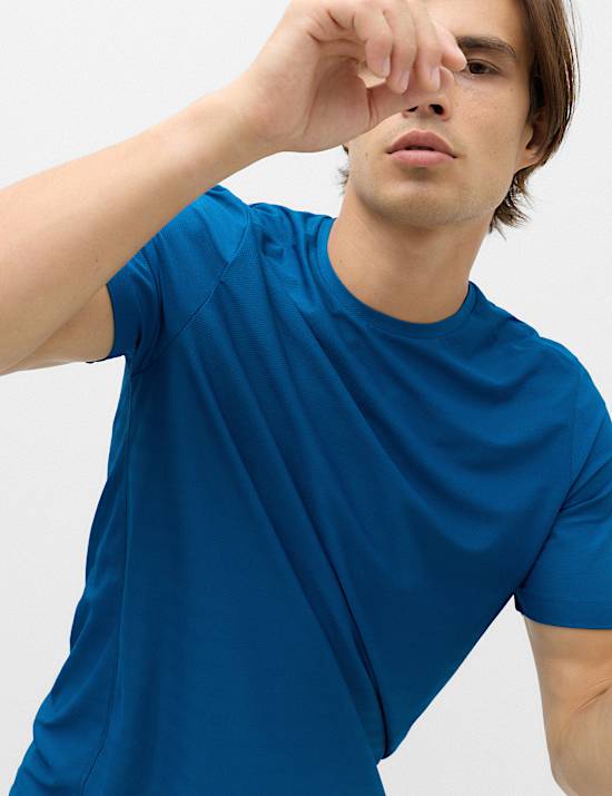 Activewear Jacquard Mesh Stripe T-Shirt