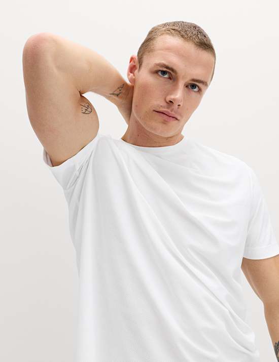 Activewear Jacquard Mesh Stripe T-Shirt