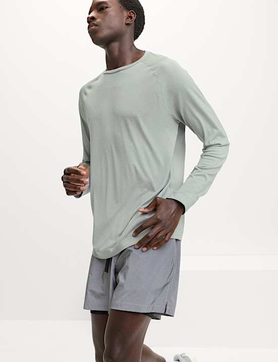 Nahtloses Langarmshirt