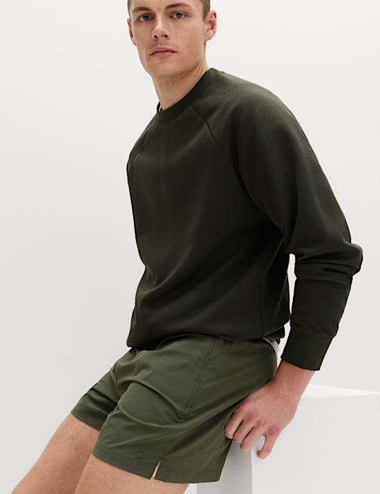 Pantalones cortos deportivos de corte est&aacute;ndar el&aacute;sticos de 13 cm