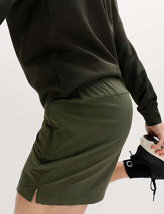 Pantalones cortos deportivos de corte est&aacute;ndar el&aacute;sticos de 13 cm