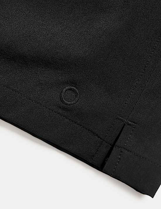 Short de sport extensible coupe standard 18 cm