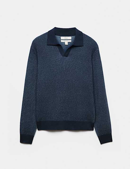 Pull tress&eacute; en maille l&eacute;g&egrave;re &agrave; encolure ouverte