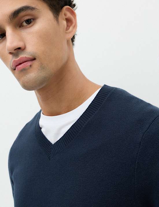 Air Yarn V Neck Jumper