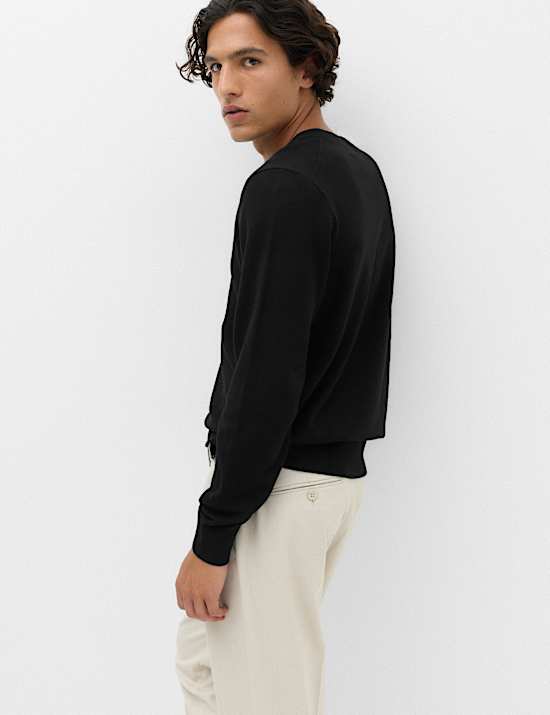 Air Yarn V Neck Jumper
