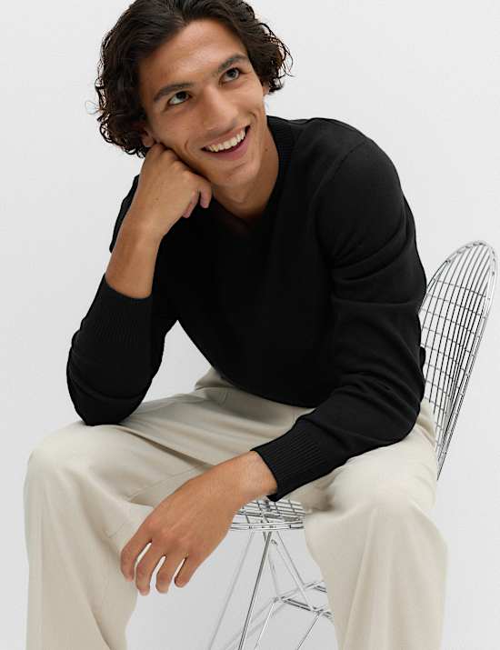 Air Yarn V Neck Jumper