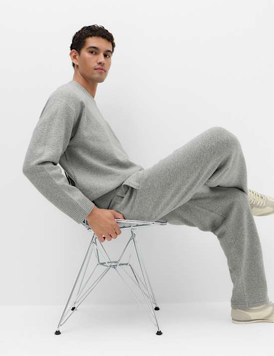Relaxed Crew Neck Knitted Jumper