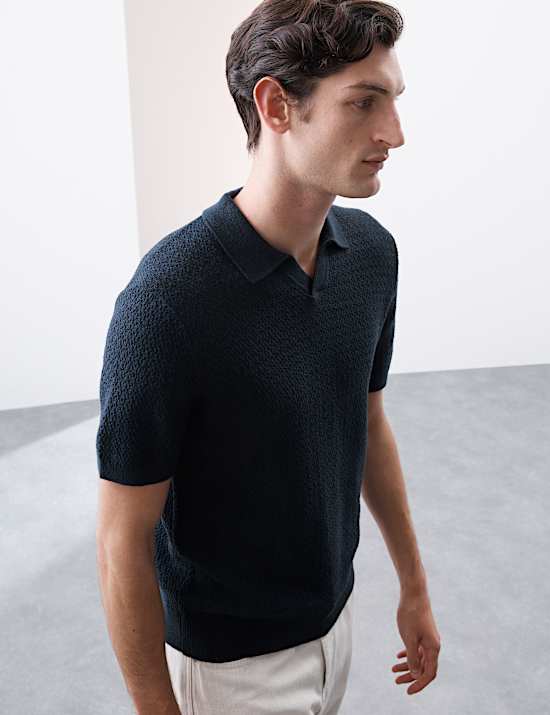 Polo en maille de coton &agrave; col ouvert