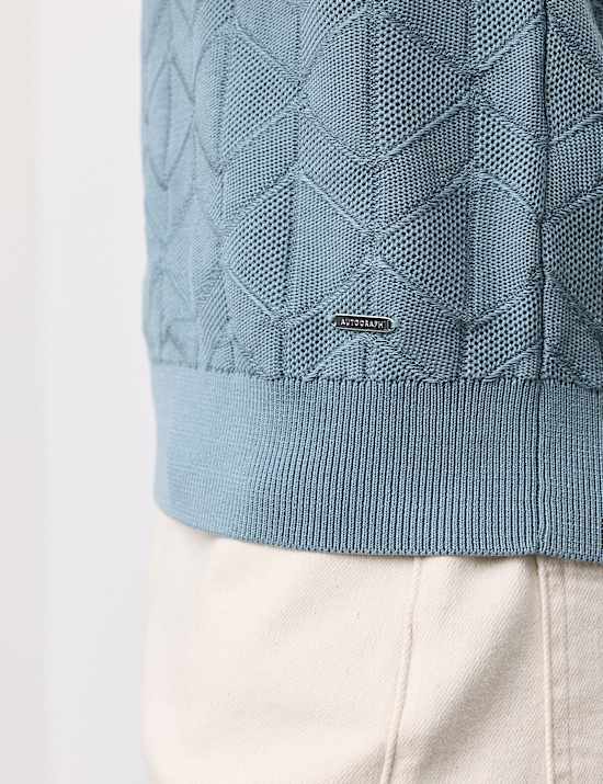 Pleten&eacute; tričko z mercerovan&eacute; bavlny s geometrick&yacute;m vzorem