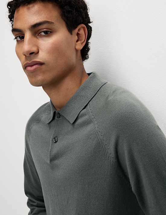 Poloshirt im Stricklook mit hohem Baumwollanteil