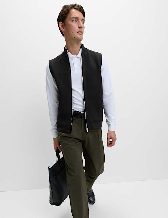 Air-Yarn Smart High Neck Knitted Gilet