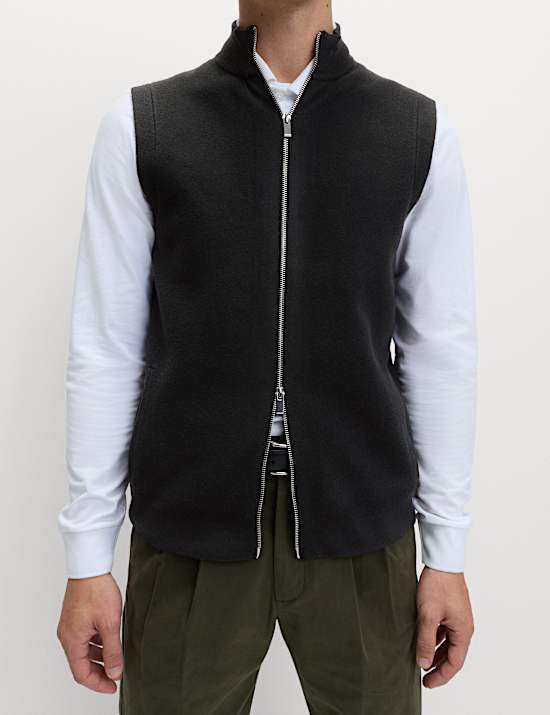 Air-Yarn Smart High Neck Knitted Gilet