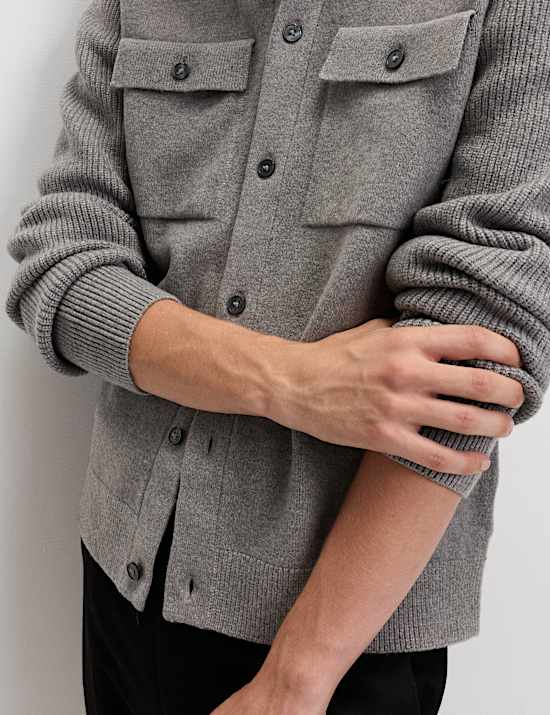 Πλεκτό τζάκετ με κουμπιά από πολύ λεπτό νήμα