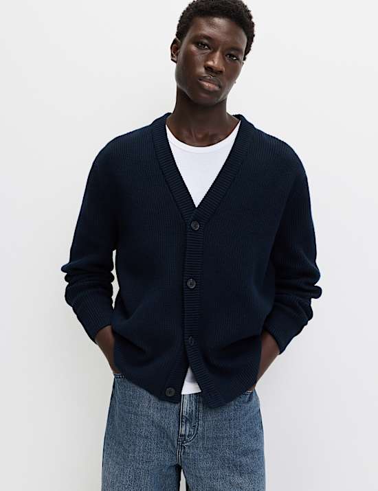 Cardigan en maille torsadée à col en V