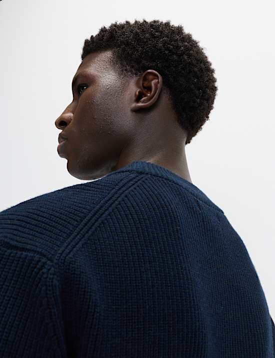 Cardigan en maille torsadée à col en V