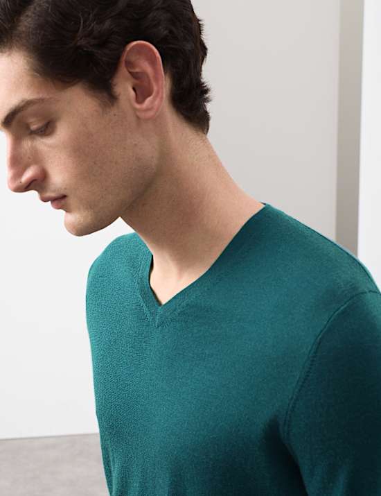 Pure Extra Fine Merino Wool V-Neck Jumper