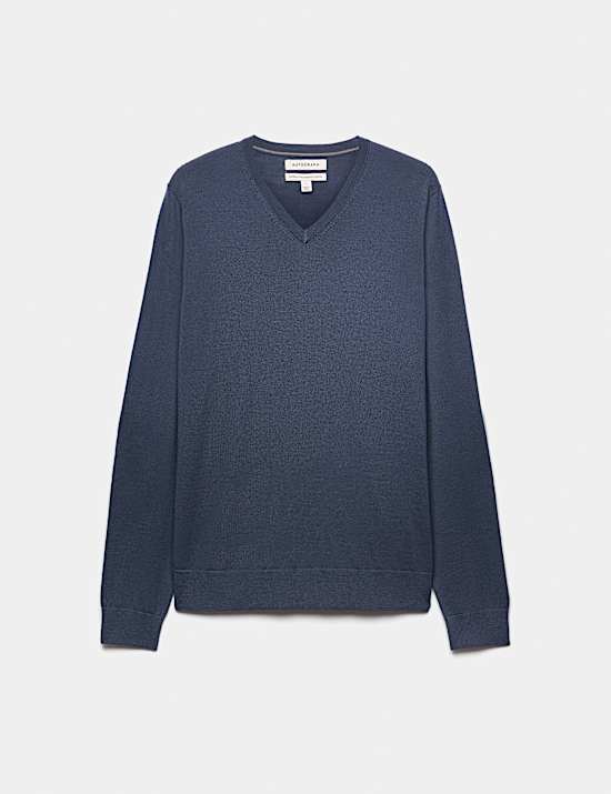 Pull pure laine m&eacute;rinos extra-fine &agrave; col en V