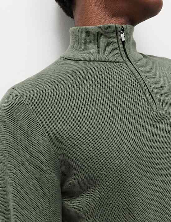 Pull en coton textur&eacute; &agrave; col zipp&eacute;