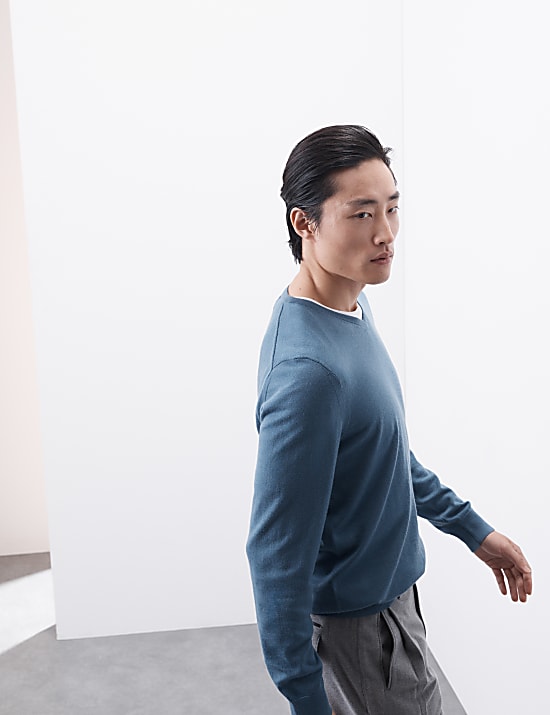 Pure Extra Fine Merino Wool V-Neck Jumper