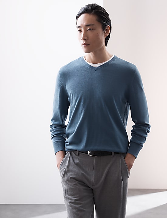 Pure Extra Fine Merino Wool V-Neck Jumper