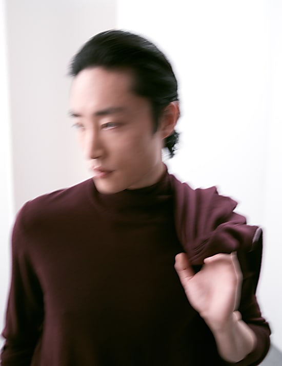 Πουλόβερ με γυριστό λαιμό από extra fine μαλλί Merino