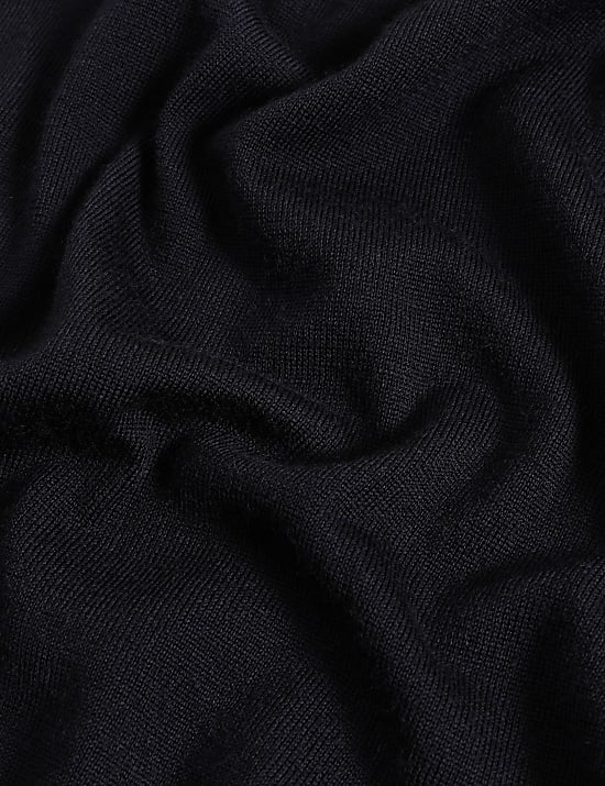 Gestricktes Poloshirt aus reiner, extrafeiner Merinowolle