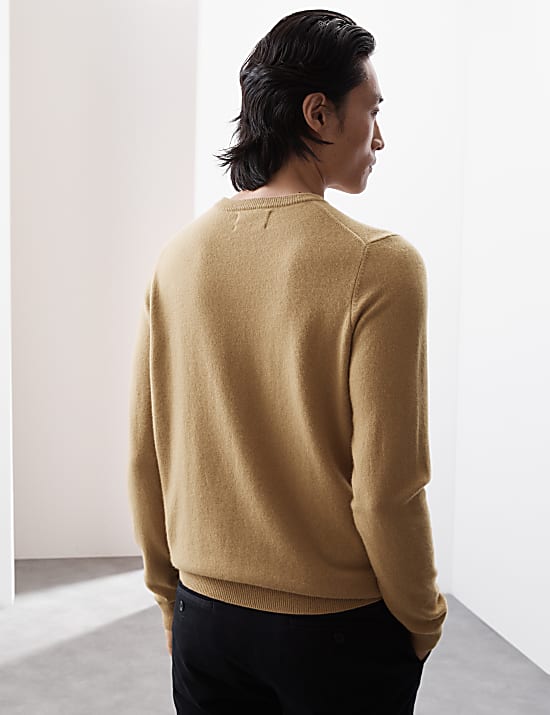 Πουλόβερ με κλειστή στρογγυλή λαιμόκοψη από 100% κασμίρι