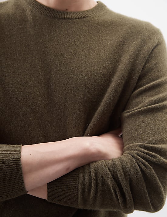 Πουλόβερ με κλειστή στρογγυλή λαιμόκοψη από 100% κασμίρι