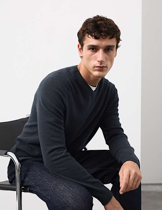 Pure Cashmere V-Neck Jumper