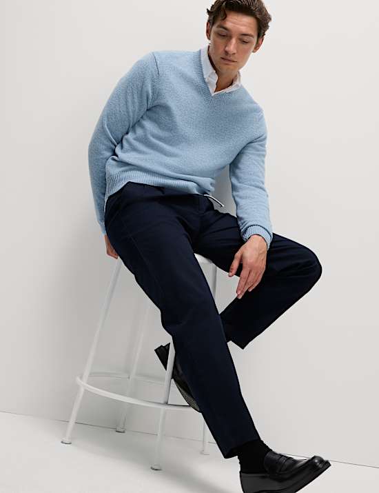 Trui van zuivere lamswol met V-hals