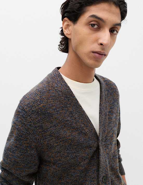 Cardigan en laine d&rsquo;agneau m&eacute;lang&eacute;e &agrave; col en V