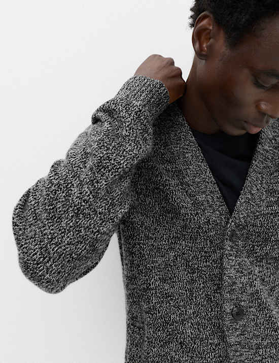 Cardigan en laine d&rsquo;agneau m&eacute;lang&eacute;e &agrave; col en V