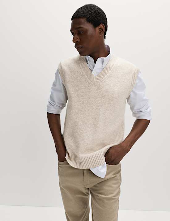 Lambswool Blend V-Neck Knitted Vest