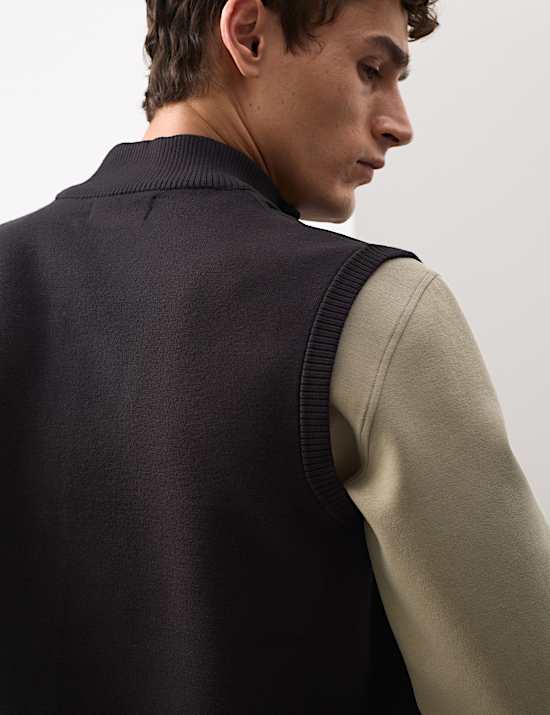 Two Fabric Performance Knitted Gilet