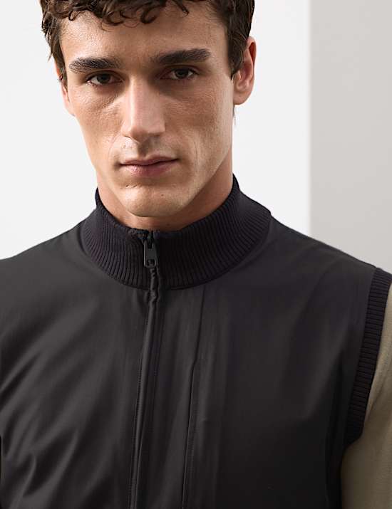 Two Fabric Performance Knitted Gilet