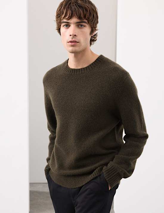Pull coupe d&eacute;contract&eacute;e en m&eacute;lange laine m&eacute;rinos et mohair &agrave; col rond
