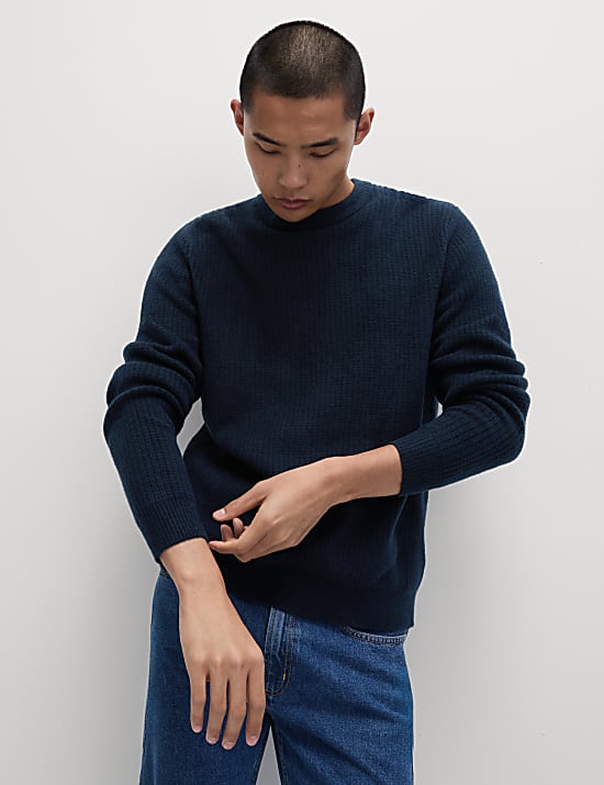 Πουλόβερ με κλειστή στρογγυλή λαιμόκοψη από εξαιρετικά απαλό μαλλί