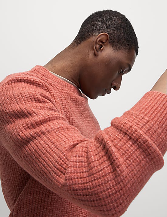 Πουλόβερ με κλειστή στρογγυλή λαιμόκοψη από εξαιρετικά απαλό μαλλί