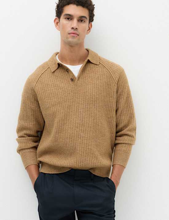 Geripptes Strick-Poloshirt mit Knopfverschluss