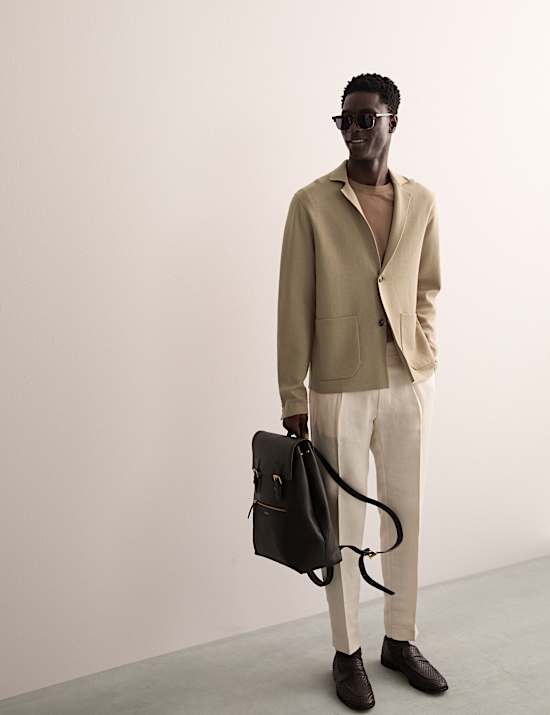 Gebreid jasje van extra fijne, zuivere merinowol