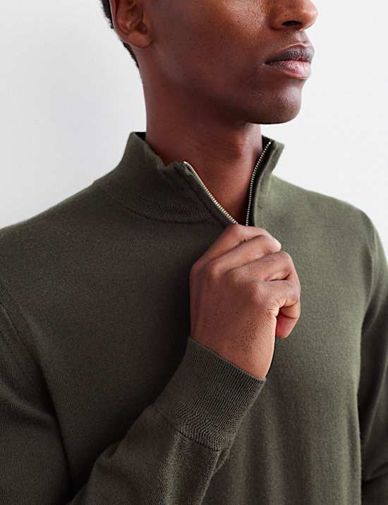 Pull en laine m&eacute;rinos et soie &agrave; encolure demi-zipp&eacute;e