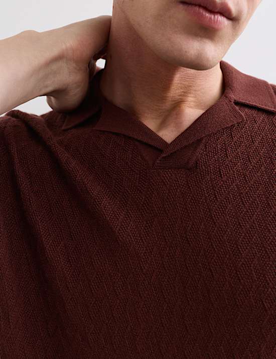 &Pi;&lambda;&epsilon;&kappa;&tau;ή &mu;&pi;&lambda;&omicron;ύ&zeta;&alpha; &pi;ό&lambda;&omicron; &alpha;&pi;ό &mu;&alpha;&lambda;&lambda;ί Merino &mu;&epsilon; &mu;&epsilon;&tau;ά&xi;&iota; &sigma;&tau;&eta; &sigma;ύ&nu;&theta;&epsilon;&sigma;&eta;