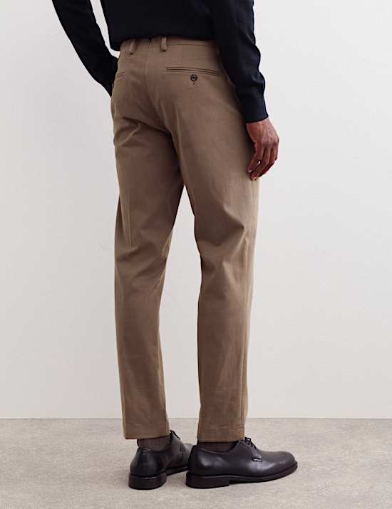 Chino ajust&eacute; en coton italien
